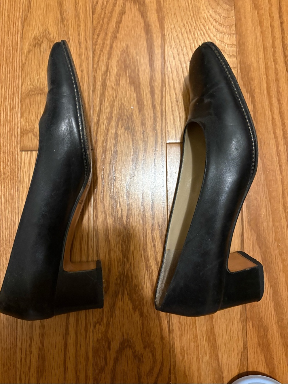 Vintage Ferragamo Black Leather Block Heels - Picture 11 of 11